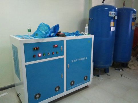 點(diǎn)擊查看詳細(xì)信息<br>標(biāo)題：云南永勝客戶(hù)定制的醫(yī)用分子篩制氧設(shè)備 閱讀次數(shù)：4314